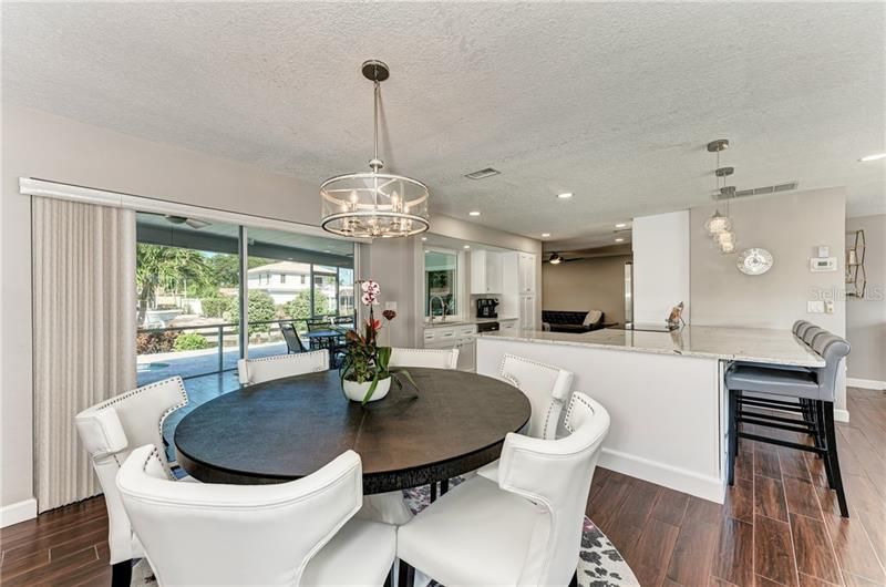 Recently Sold: $1,245,000 (3 beds, 2 baths, 1716 Square Feet)