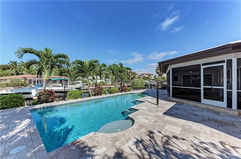 Recently Sold: $1,245,000 (3 beds, 2 baths, 1716 Square Feet)