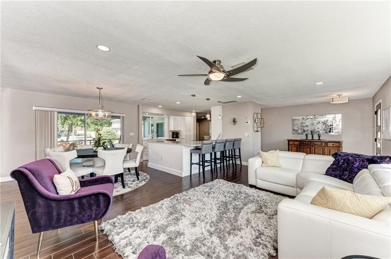 Recently Sold: $1,245,000 (3 beds, 2 baths, 1716 Square Feet)