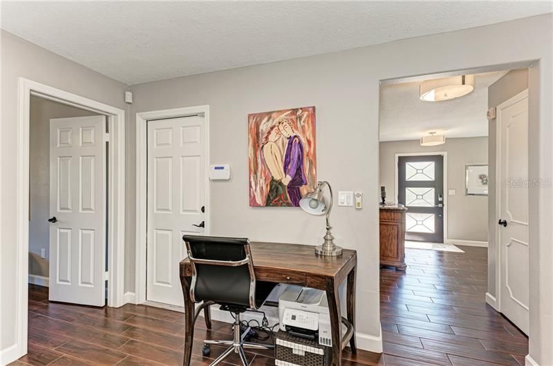 Recently Sold: $1,245,000 (3 beds, 2 baths, 1716 Square Feet)