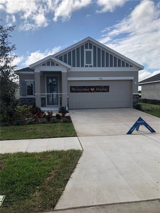 Recently Sold: $259,481 (3 beds, 2 baths, 1560 Square Feet)