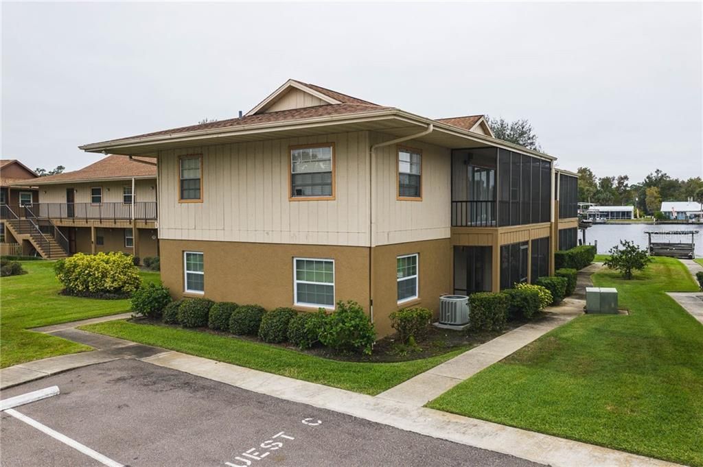 Recently Sold: $125,000 (2 beds, 1 baths, 832 Square Feet)