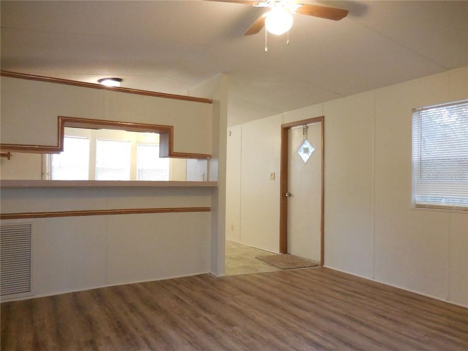 Recently Sold: $69,500 (2 beds, 1 baths, 672 Square Feet)