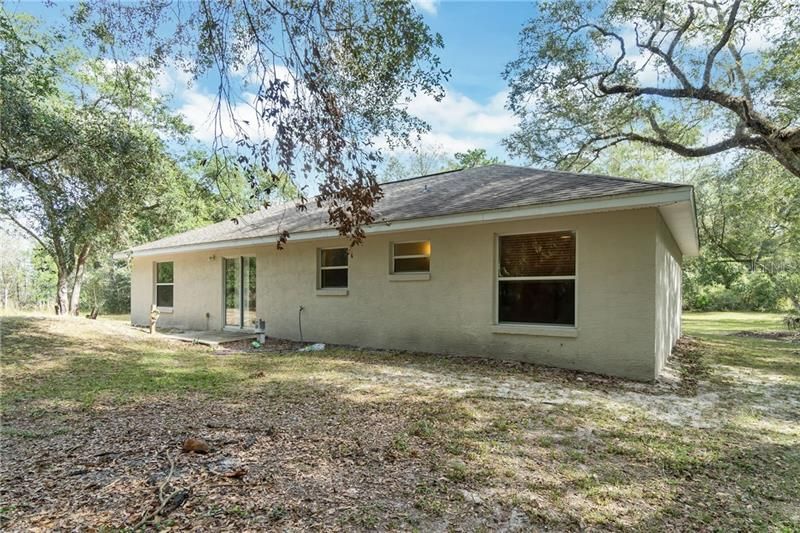 Recently Sold: $189,500 (3 beds, 2 baths, 1431 Square Feet)