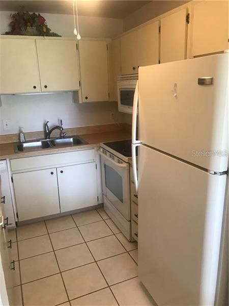 Recently Rented: $1,200 (2 beds, 2 baths, 960 Square Feet)
