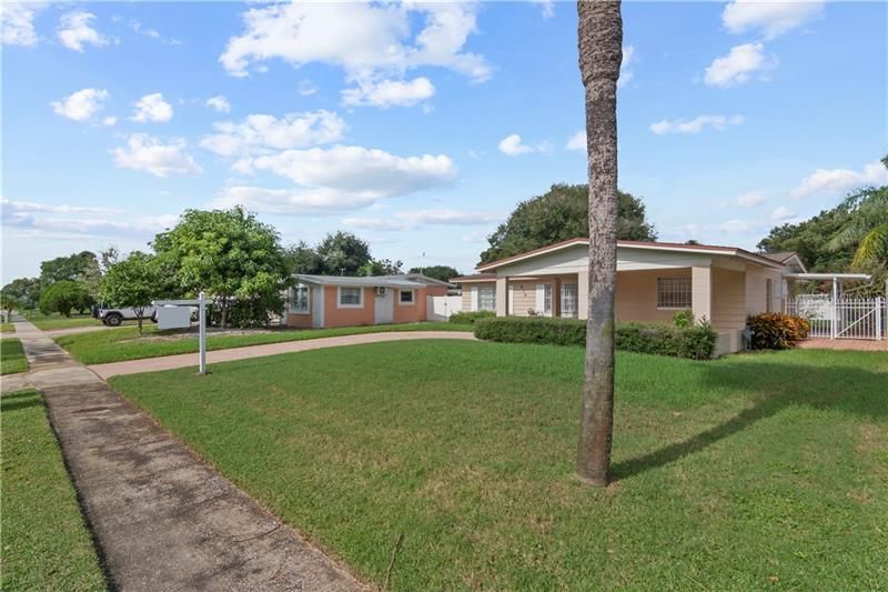 Recently Sold: $245,000 (3 beds, 2 baths, 1665 Square Feet)