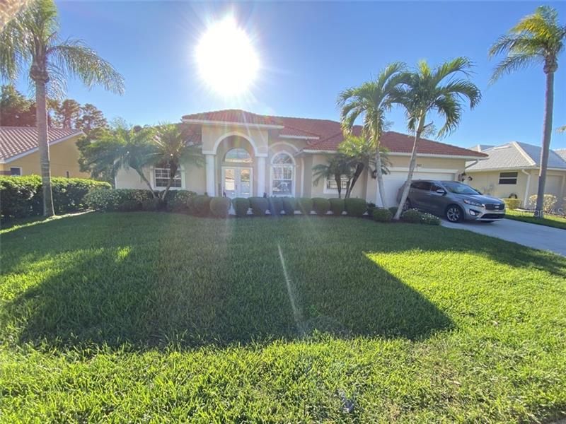Recently Sold: $484,000 (3 beds, 2 baths, 2370 Square Feet)