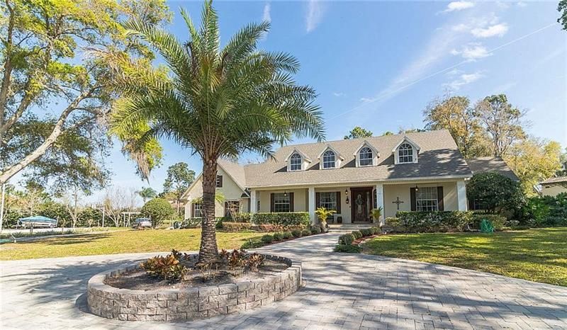 Recently Sold: $730,000 (5 beds, 6 baths, 3985 Square Feet)