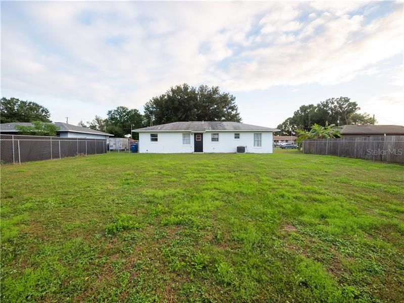 Recently Sold: $130,000 (3 beds, 1 baths, 1053 Square Feet)