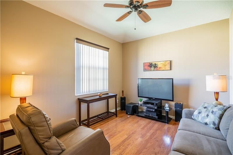 Recently Sold: $242,500 (2 beds, 2 baths, 1330 Square Feet)