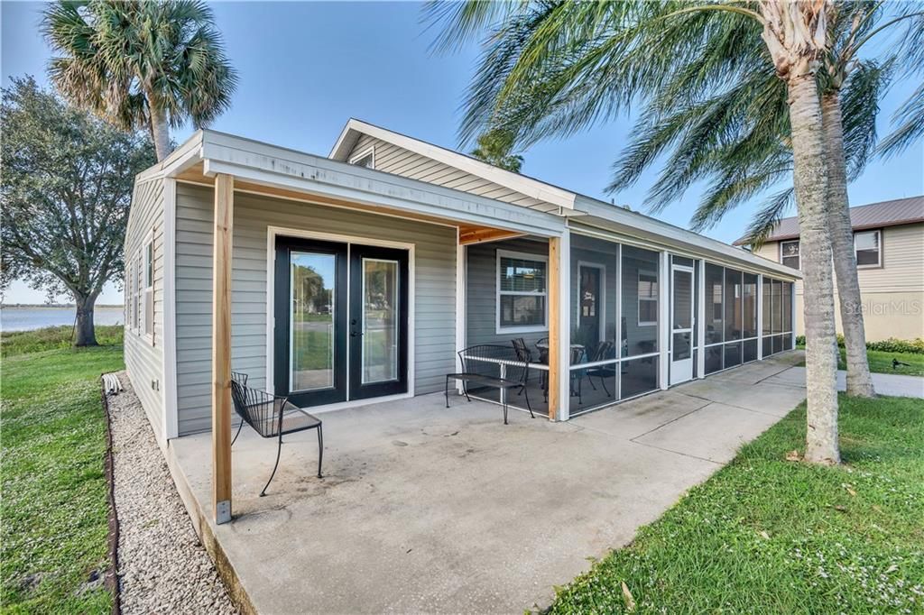 Recently Sold: $289,900 (3 beds, 2 baths, 1816 Square Feet)