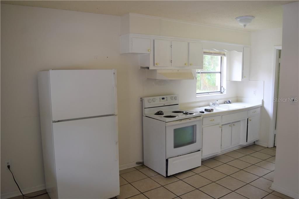 Recently Rented: $725 (1 beds, 1 baths, 775 Square Feet)