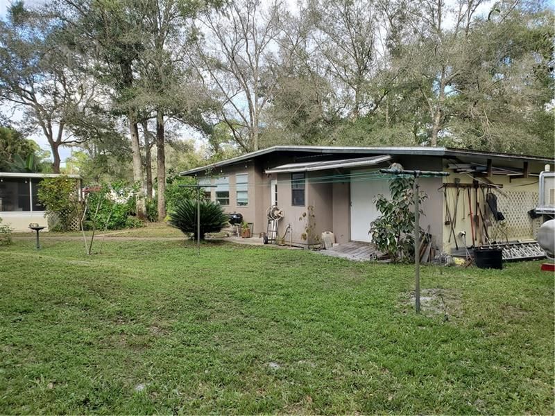 Recently Sold: $180,000 (2 beds, 1 baths, 1026 Square Feet)
