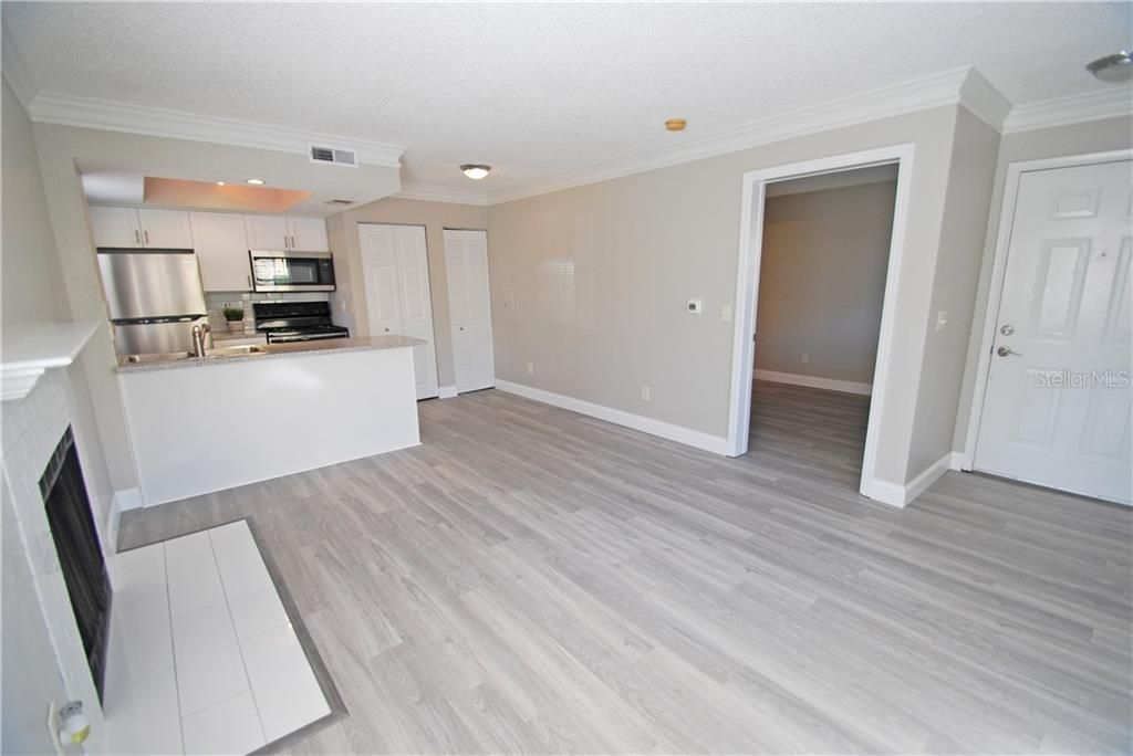 Recently Sold: $118,000 (1 beds, 1 baths, 463 Square Feet)