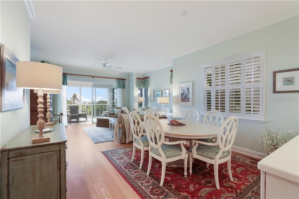 Recently Sold: $1,635,000 (3 beds, 2 baths, 1770 Square Feet)