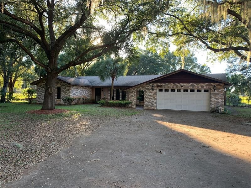 Recently Sold: $350,000 (3 beds, 2 baths, 2351 Square Feet)
