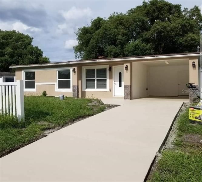 Recently Sold: $222,000 (3 beds, 2 baths, 1272 Square Feet)