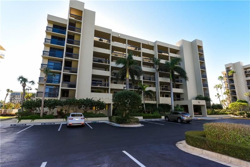 Recently Sold: $520,000 (2 beds, 2 baths, 1392 Square Feet)
