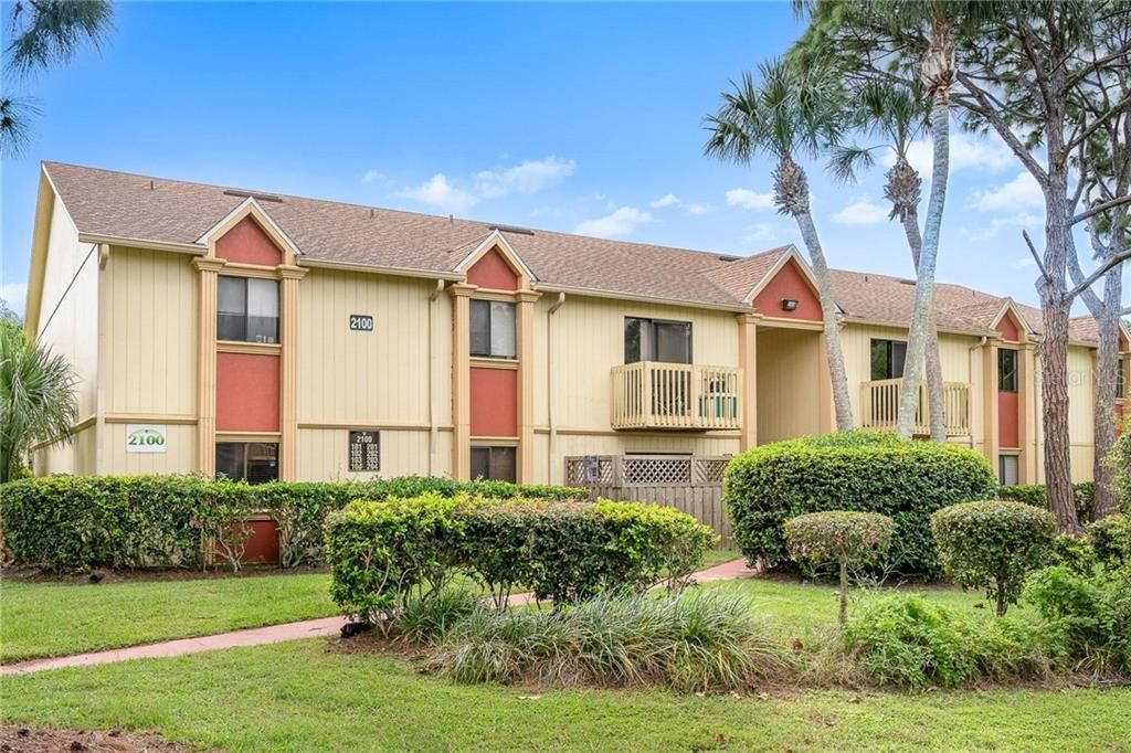 Recently Sold: $92,000 (2 beds, 2 baths, 1069 Square Feet)