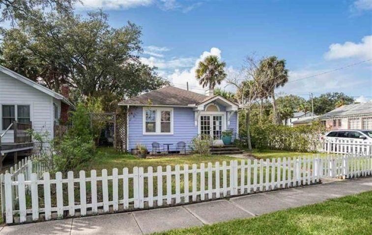 Недавно продано: $595,000 (4 спален, 2 ванн, 1904 Квадратных фут)