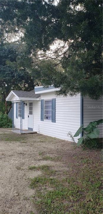 Recently Sold: $99,500 (2 beds, 1 baths, 827 Square Feet)
