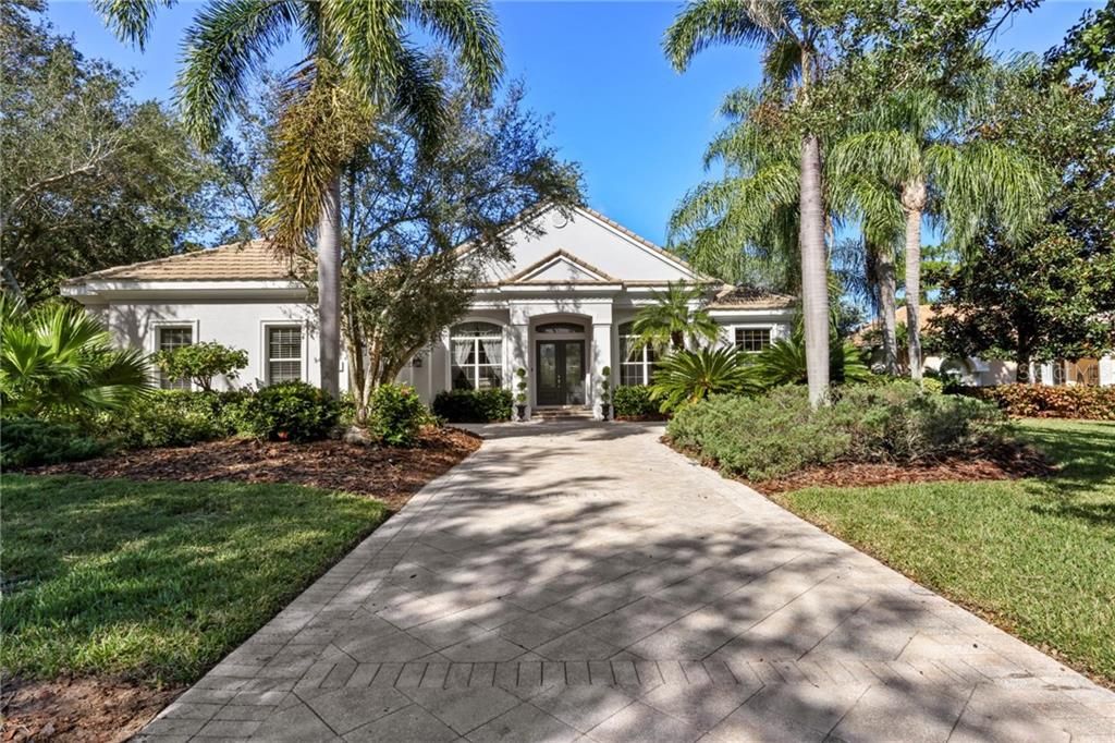 最近租的: $7,950 (3 贝兹, 4 浴室, 3845 平方英尺)