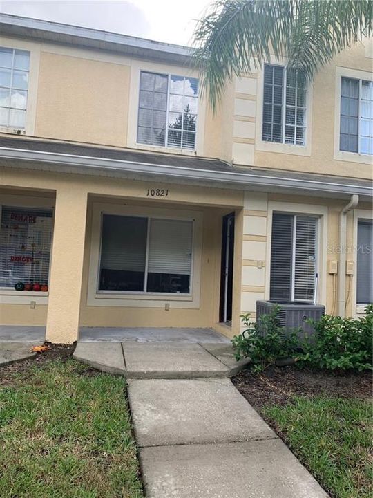 Vendido Recientemente: $145,900 (2 camas, 2 baños, 1448 Pies cuadrados)