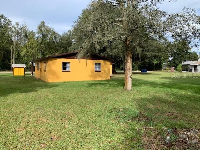 Recently Sold: $129,900 (2 beds, 1 baths, 832 Square Feet)