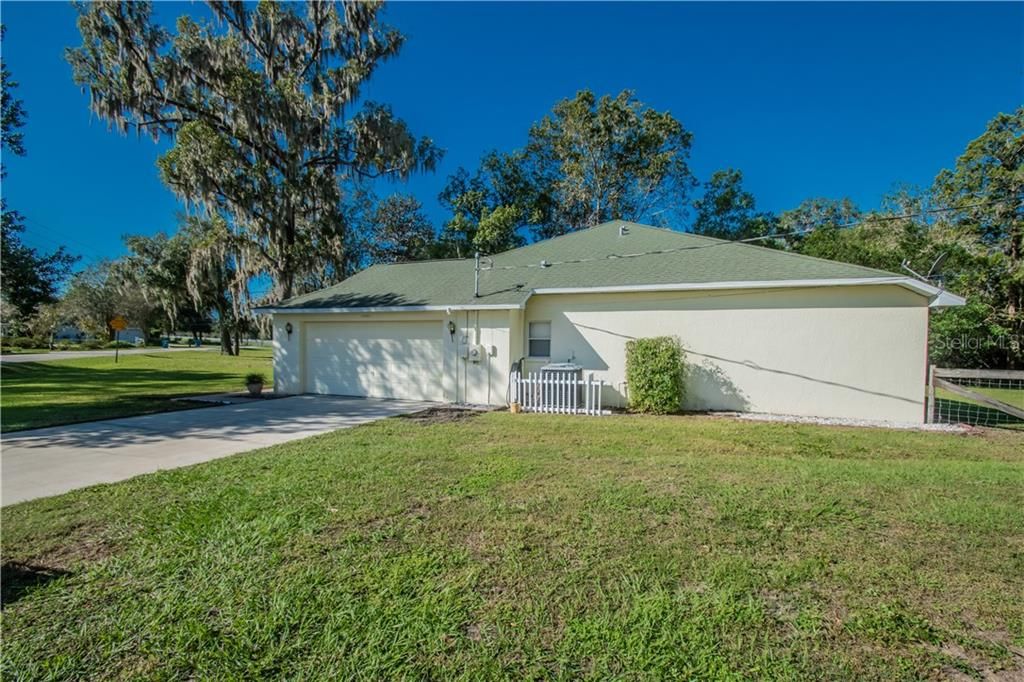 Recently Sold: $260,000 (3 beds, 2 baths, 1770 Square Feet)