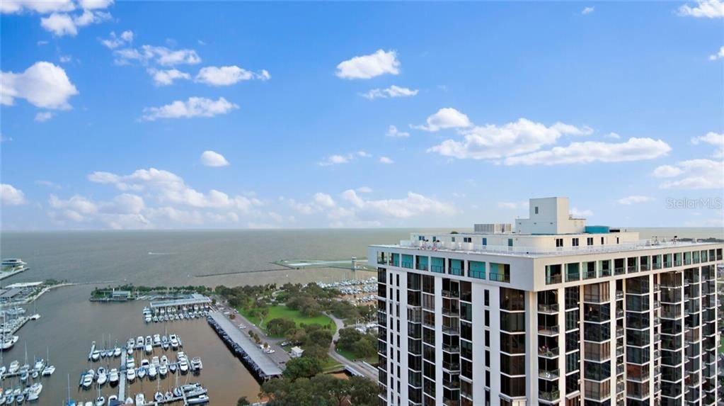 Recently Sold: $1,250,000 (2 beds, 2 baths, 1522 Square Feet)