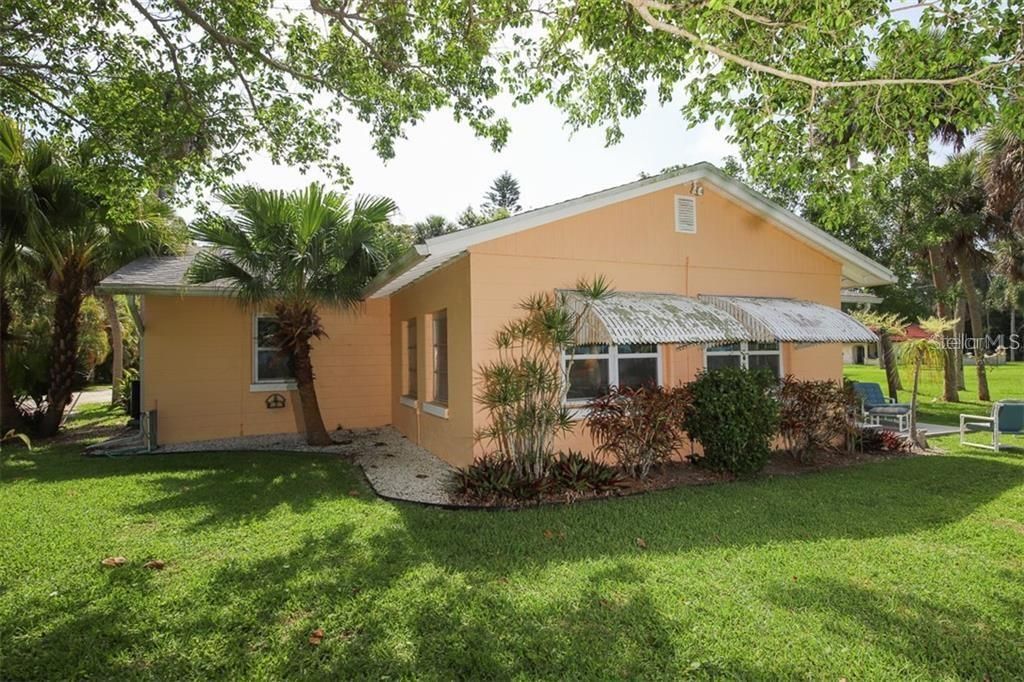 Recently Rented: $3,700 (3 beds, 2 baths, 1400 Square Feet)