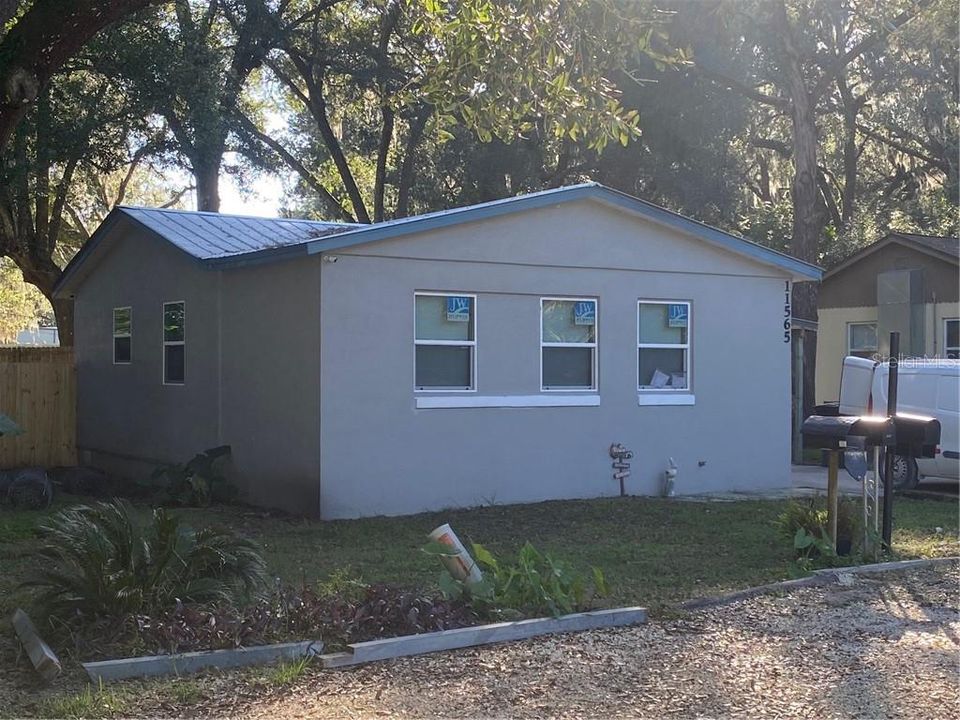 Recently Sold: $115,000 (2 beds, 1 baths, 756 Square Feet)