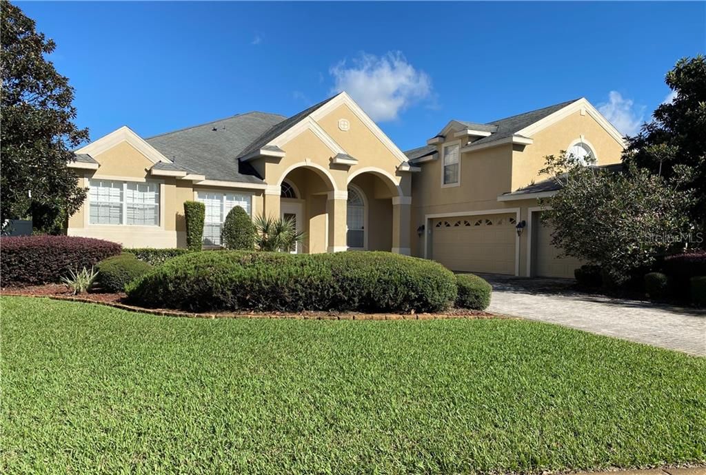 Recently Sold: $620,000 (5 beds, 3 baths, 3829 Square Feet)