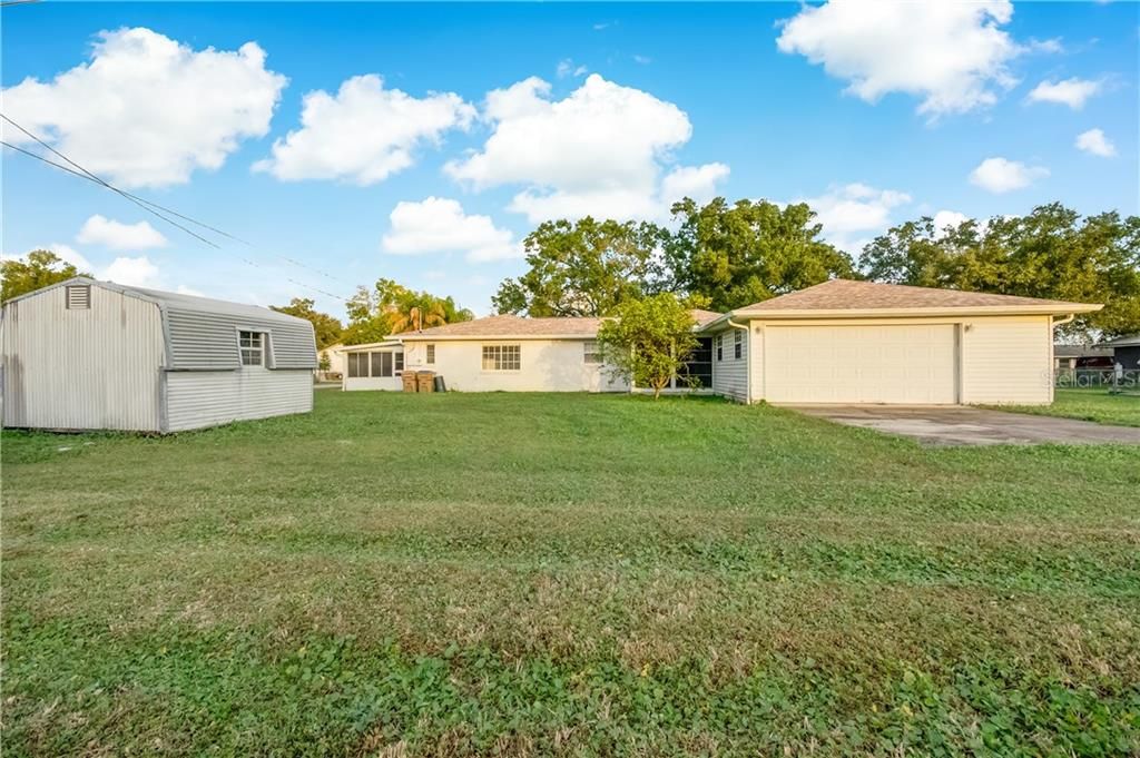 Recently Sold: $155,000 (5 beds, 2 baths, 1618 Square Feet)