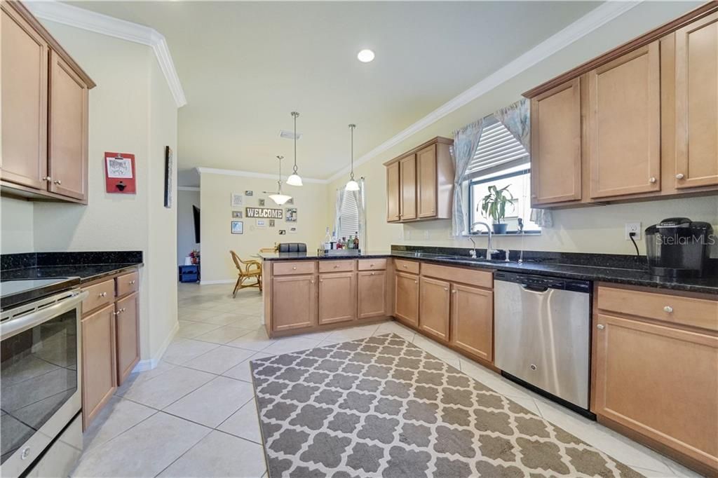 Recently Sold: $315,000 (3 beds, 2 baths, 1677 Square Feet)