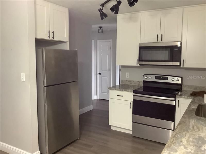 Recently Rented: $1,000 (2 beds, 1 baths, 744 Square Feet)