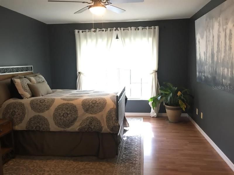 Recently Sold: $380,000 (2 beds, 2 baths, 900 Square Feet)