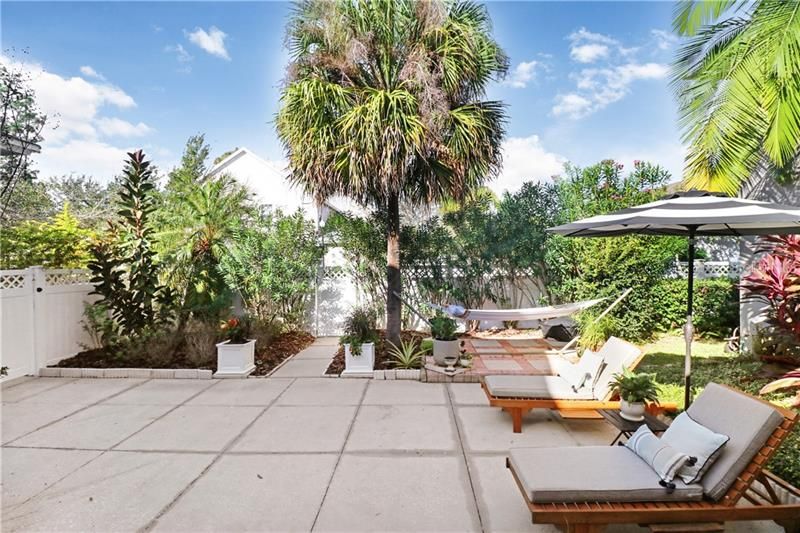 Recently Sold: $650,000 (5 beds, 4 baths, 3258 Square Feet)