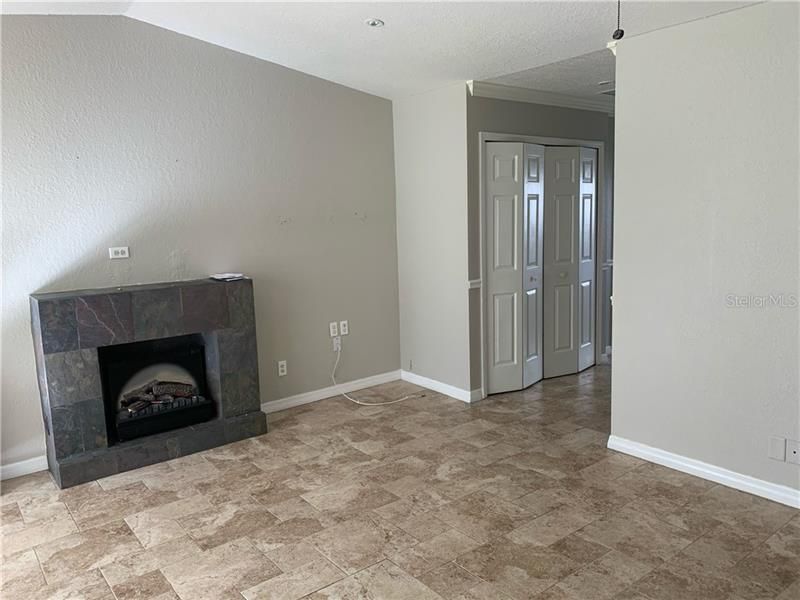 Recently Rented: $850 (1 beds, 1 baths, 690 Square Feet)