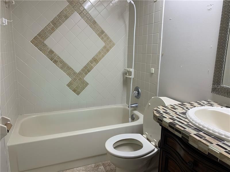 Recently Rented: $850 (1 beds, 1 baths, 690 Square Feet)