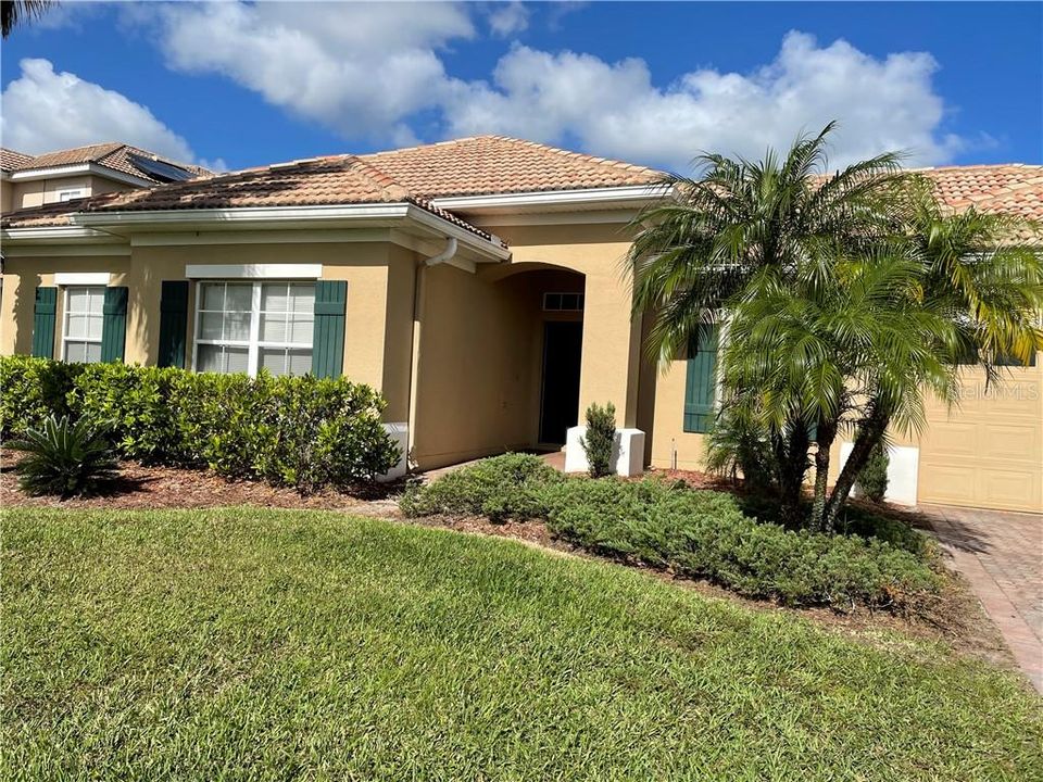 Recently Rented: $1,450 (3 beds, 2 baths, 1556 Square Feet)