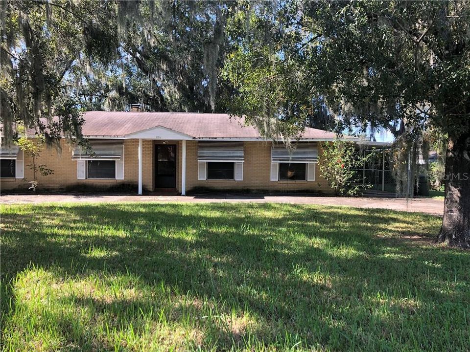 Recently Sold: $110,000 (3 beds, 2 baths, 1560 Square Feet)