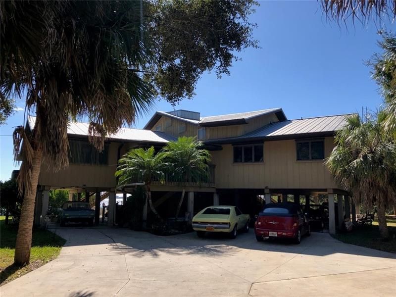 Recently Sold: $1,085,000 (4 beds, 3 baths, 3328 Square Feet)