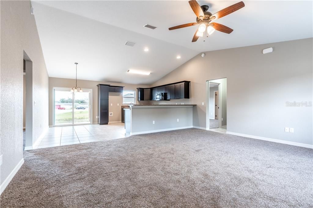 Recently Sold: $192,500 (3 beds, 2 baths, 1337 Square Feet)