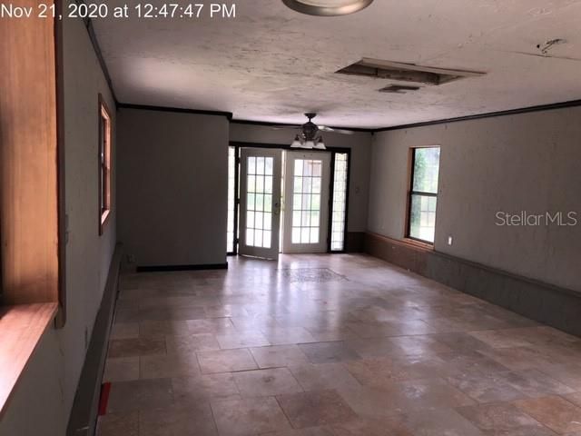 Recently Sold: $225,000 (3 beds, 1 baths, 1732 Square Feet)