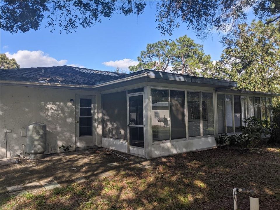 Recently Sold: $115,000 (2 beds, 2 baths, 1188 Square Feet)