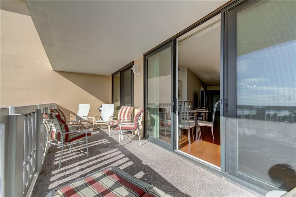 Recently Sold: $530,000 (2 beds, 2 baths, 1470 Square Feet)