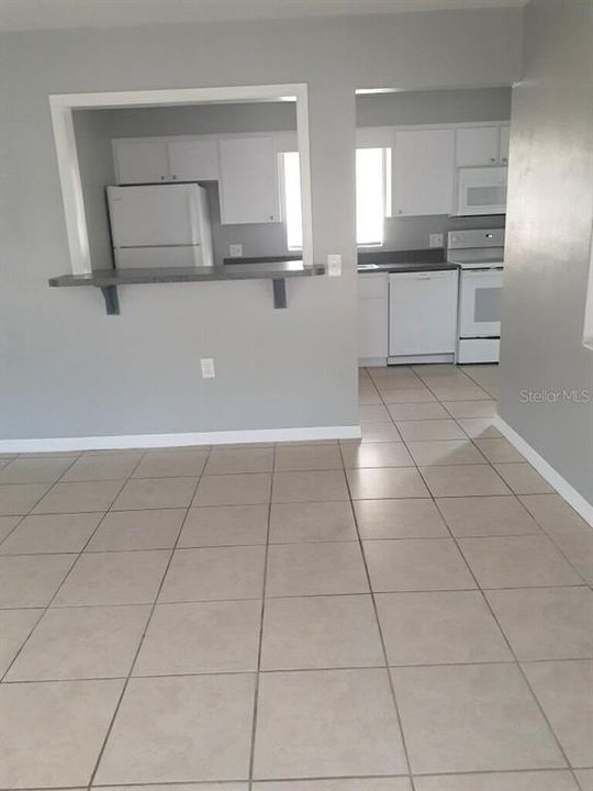 Recently Rented: $975 (2 beds, 1 baths, 1232 Square Feet)