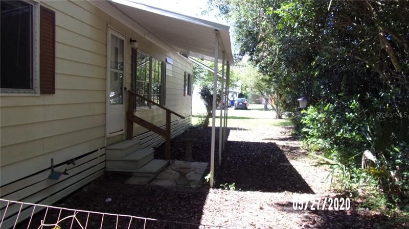 Recently Rented: $995 (3 beds, 2 baths, 1152 Square Feet)
