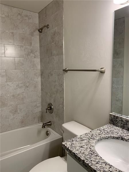 最近租的: $1,599 (3 贝兹, 2 浴室, 1614 平方英尺)